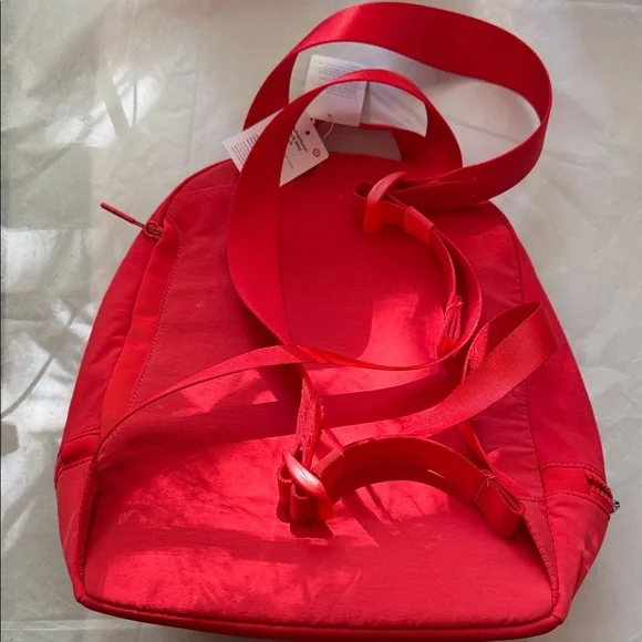 Lululemon Athletica Vibrant Red Backpack Mini Club Patch - Picture 2 of 5